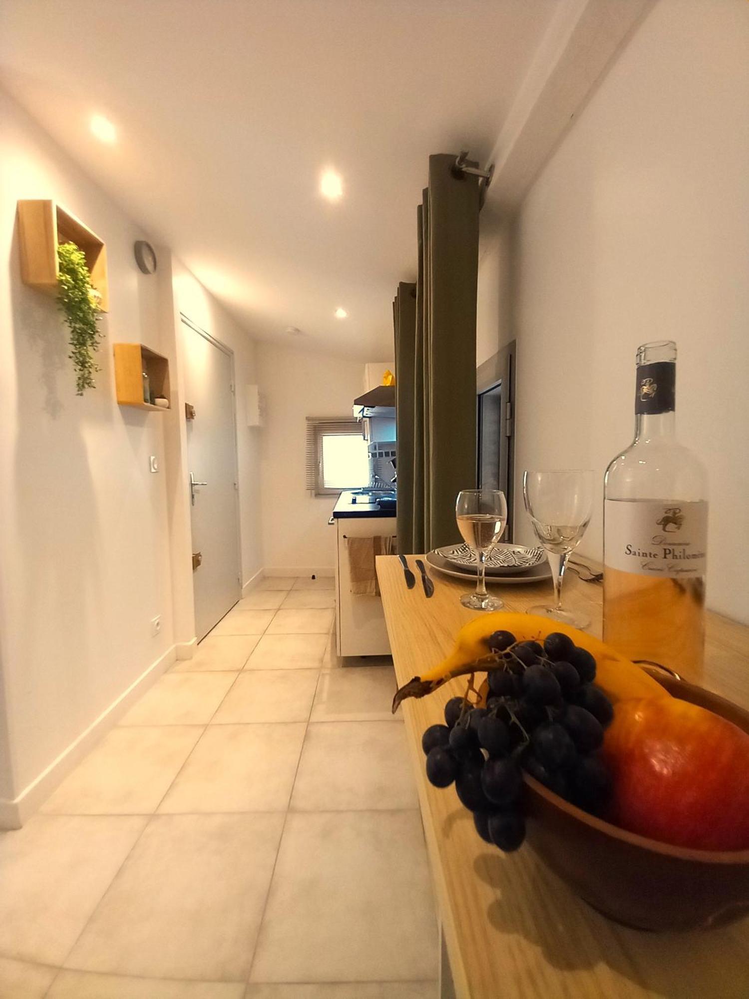 #3 Studio # Place Charmante Toulon Eksteriør bilde